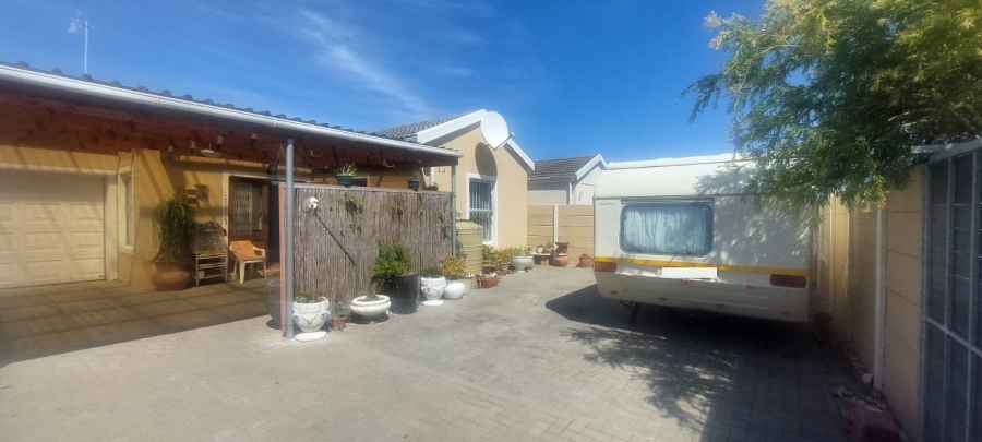 3 Bedroom Property for Sale in Onverwacht Western Cape